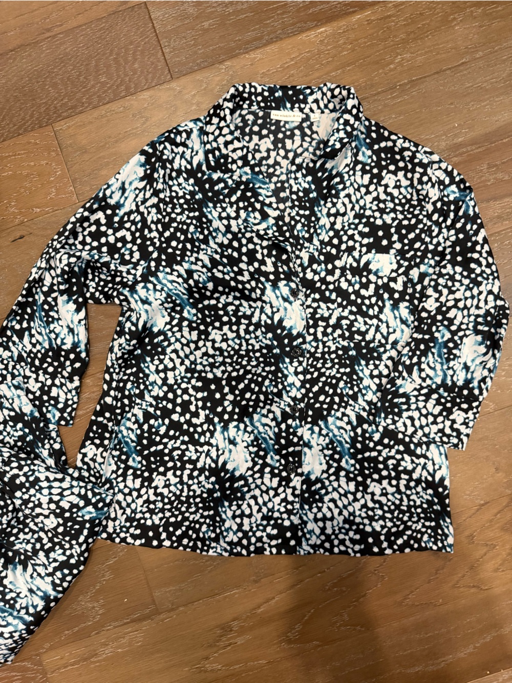 Women's Black & White Speckled Long-Sleeve Pajama Top with Blue Accents